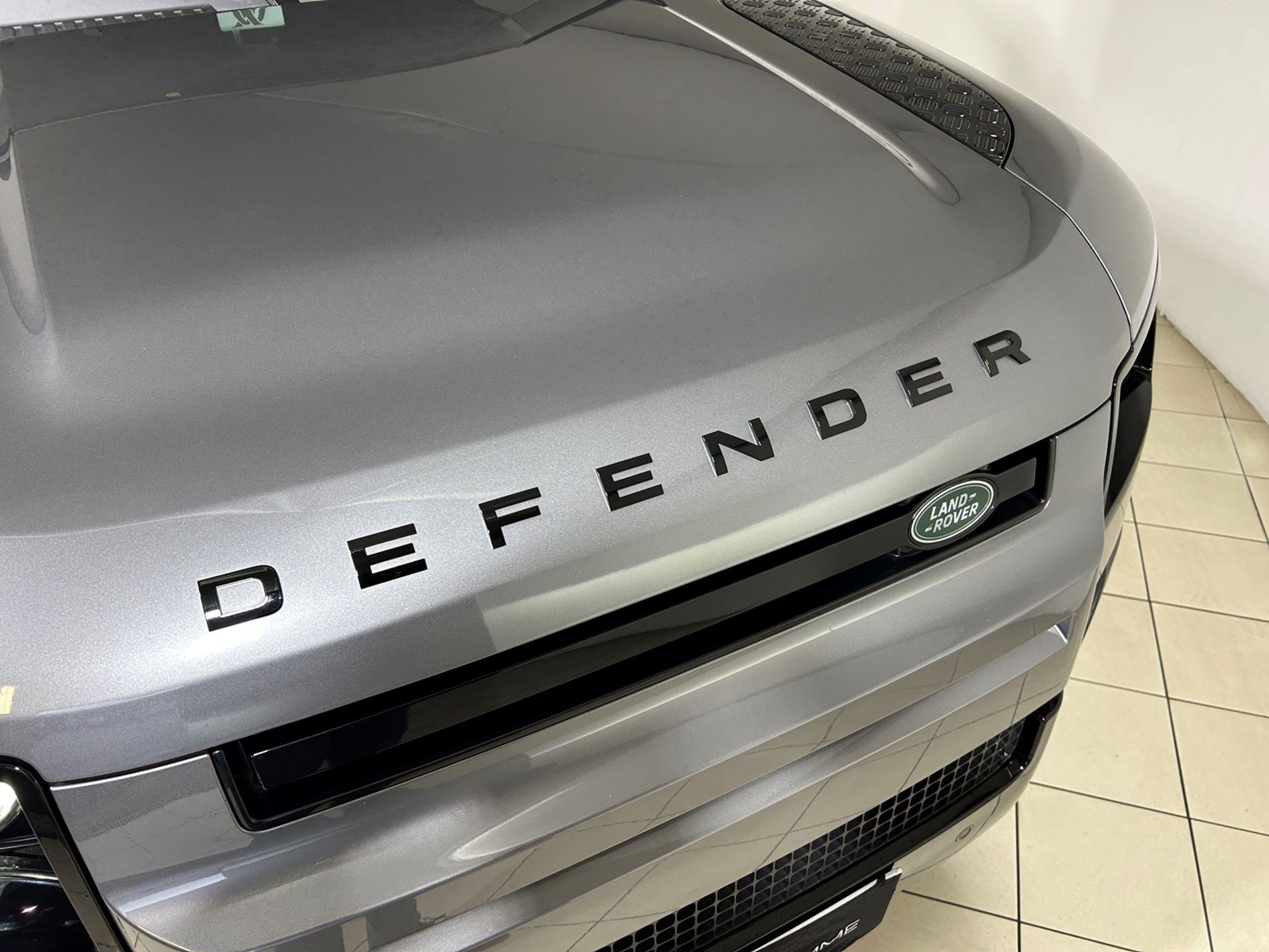 Defender 110 3.0d i6 mhev SE awd 200cv auto - Autoviemme